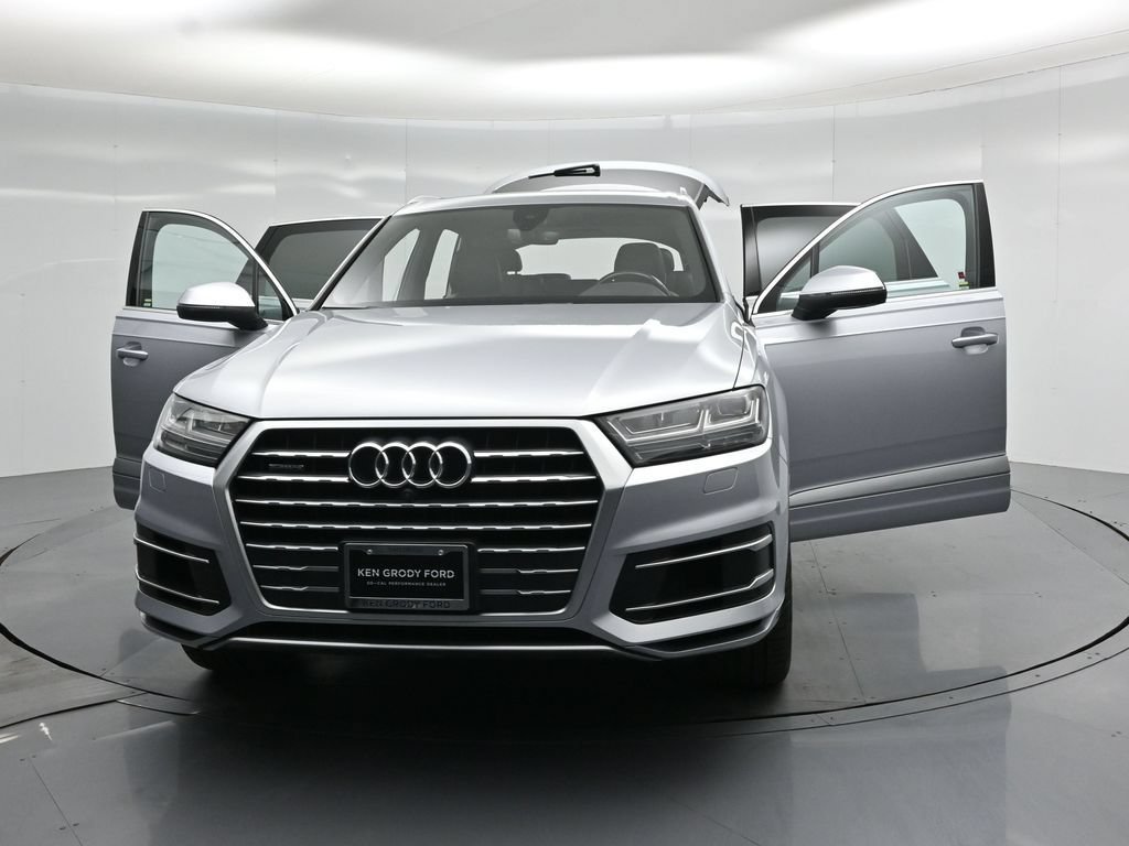 Used 2017 Audi Q7 3.0T Premium Plus w/ Premium Plus Package AWD/4WD image 35
