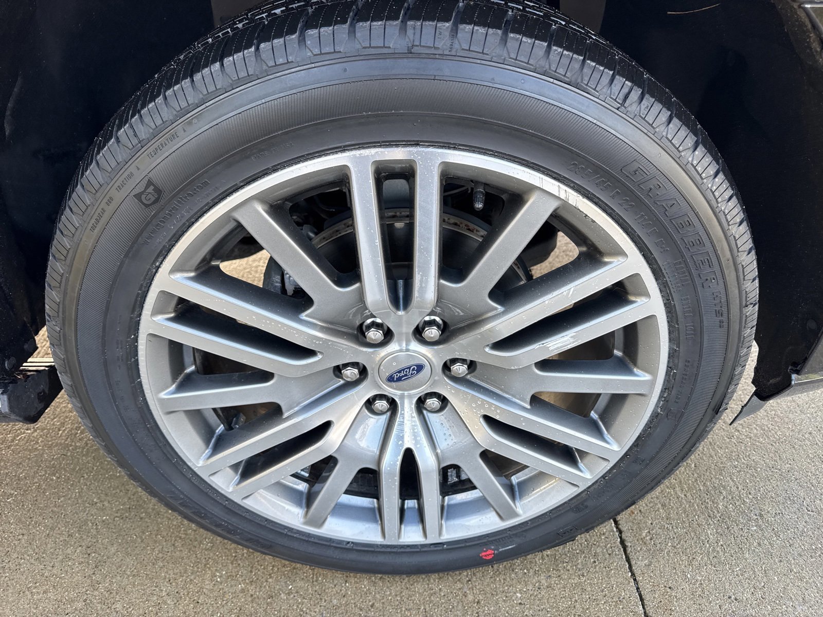 Certified 2022 Ford Expedition Platinum image 19