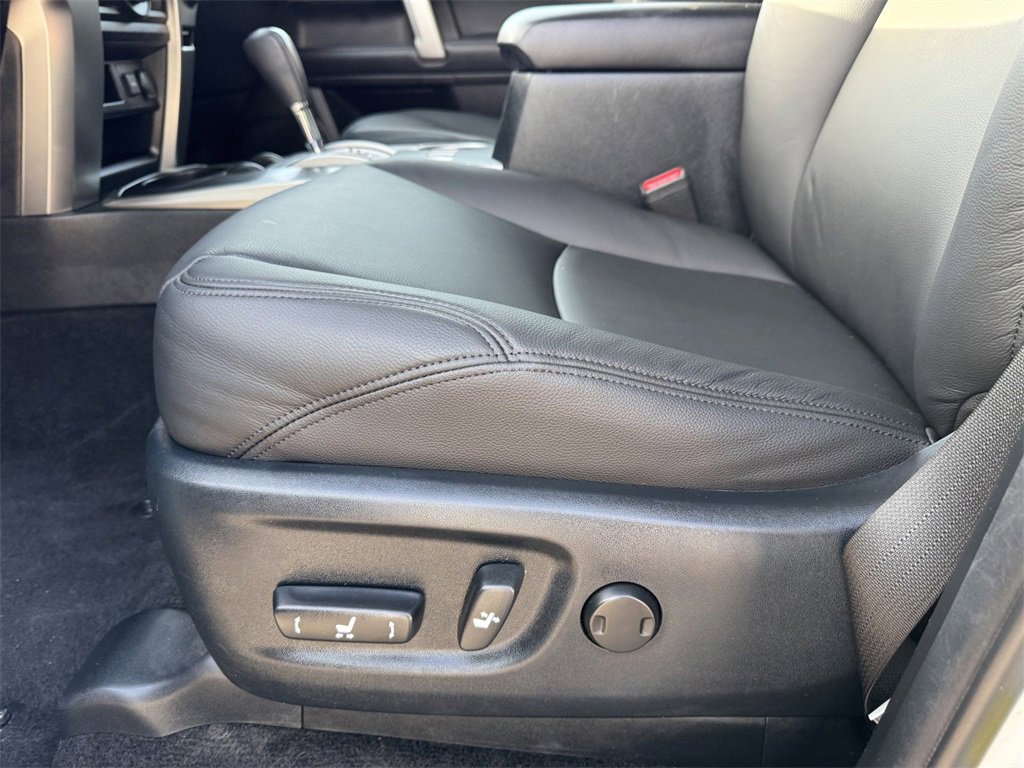 Used 2024 Toyota 4Runner SR5 image 15