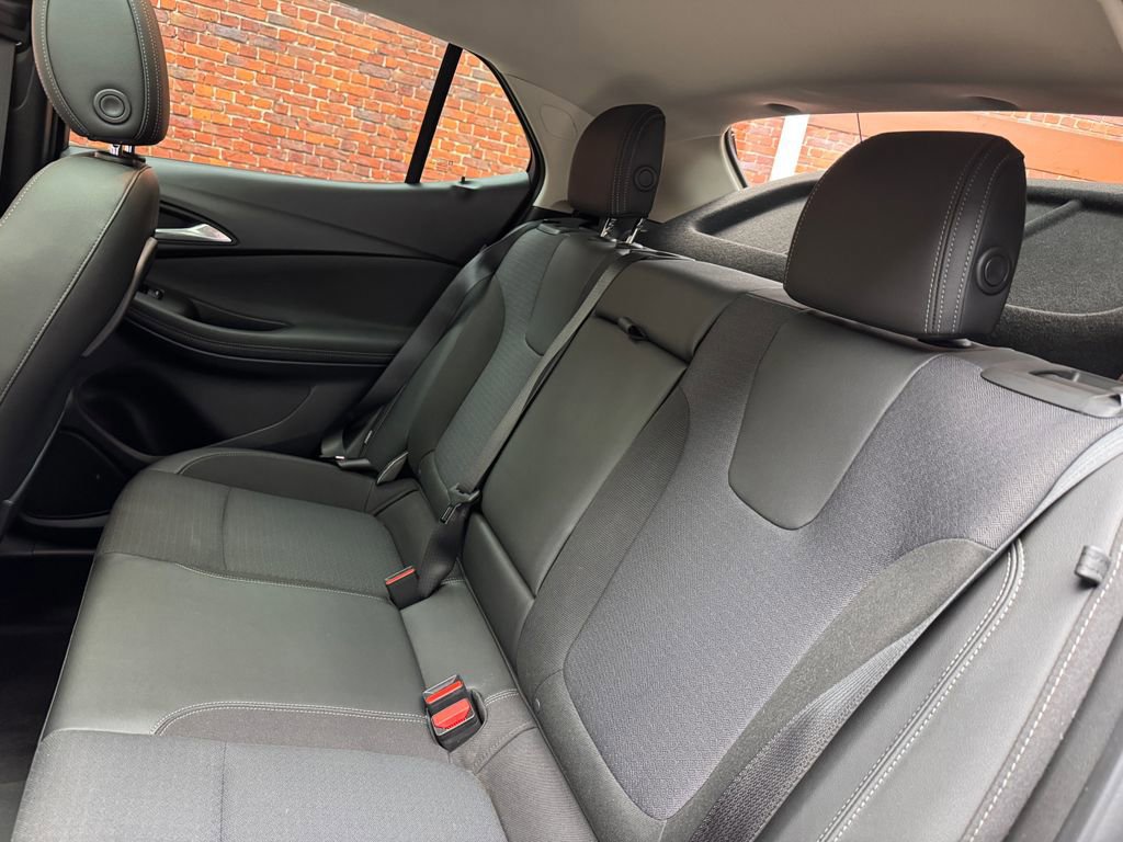 Used 2020 Buick Encore GX Select w/ Experience Buick Package image 29