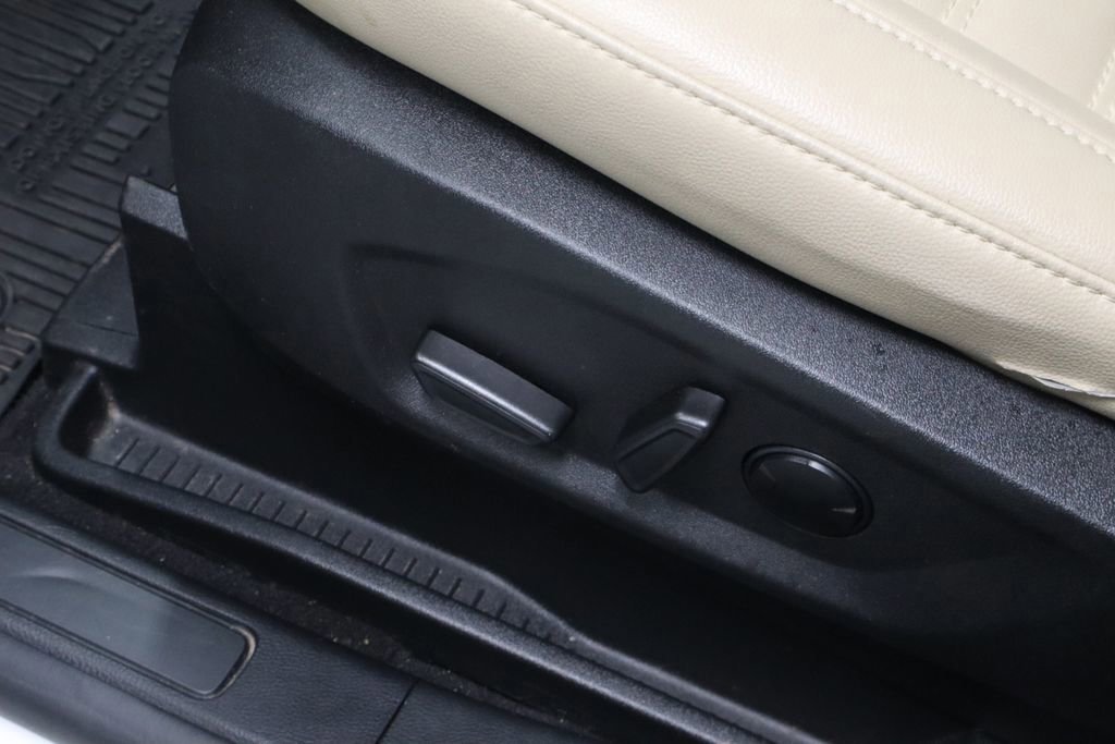 Certified 2023 Ford Edge SEL w/ Convenience Package image 25