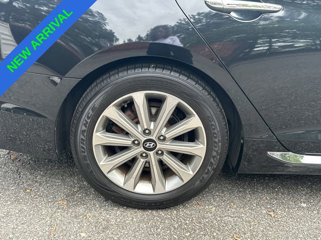 Used 2017 Hyundai Sonata Limited w/ Tech Package 03 FWD image 17