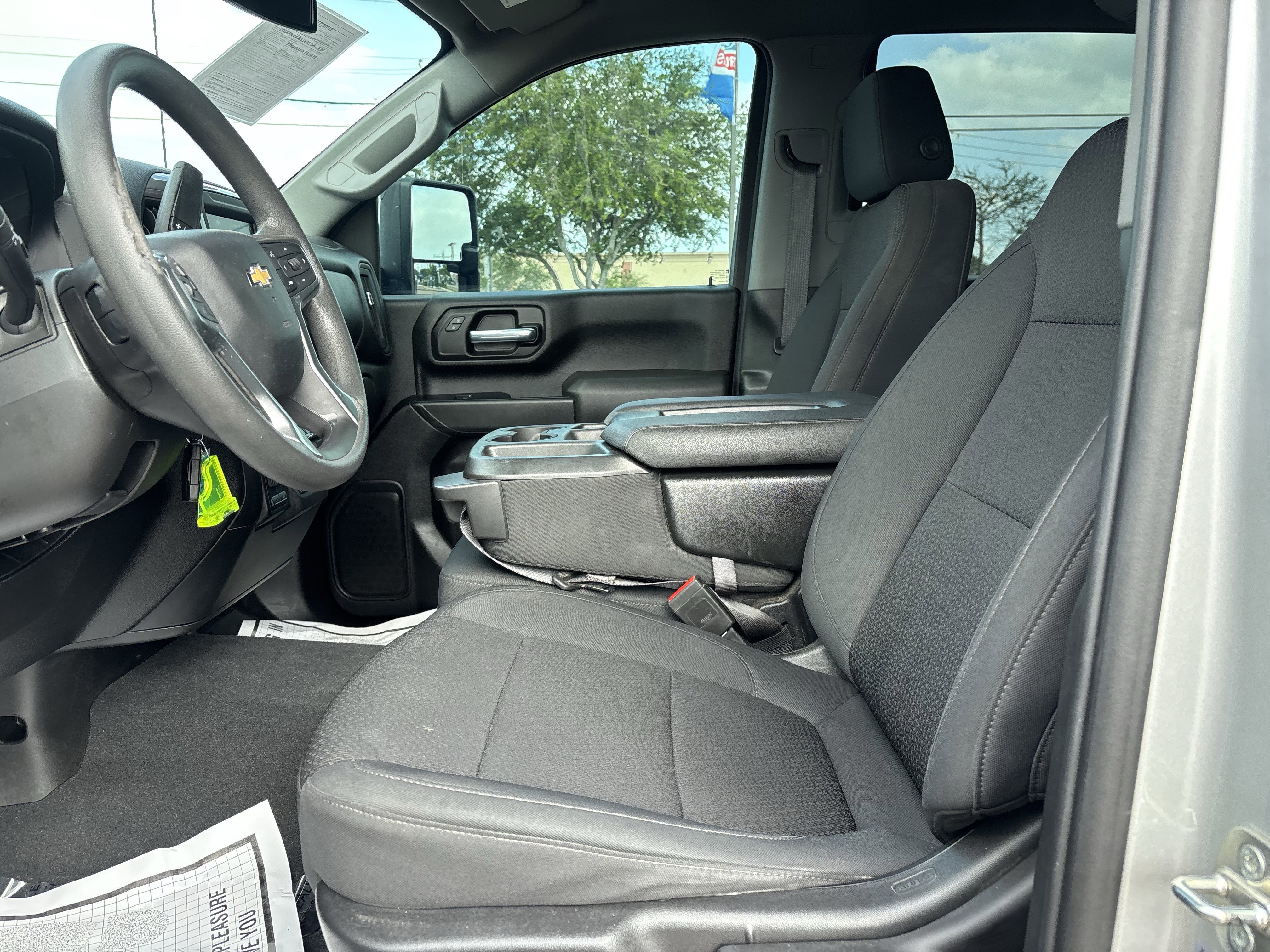 Used 2022 Chevrolet Silverado 2500 Custom w/ Custom Value Package image 10