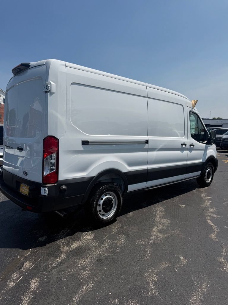 Certified 2026 Ford Transit 250 148 Medium Roof RWD image 7
