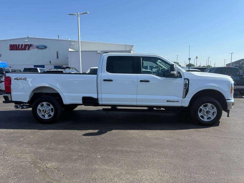 Certified 2025 Ford F350 XLT AWD/4WD image 3
