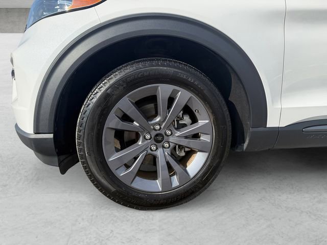 Certified 2023 Ford Explorer XLT w/ Equipment Group 202A image 23