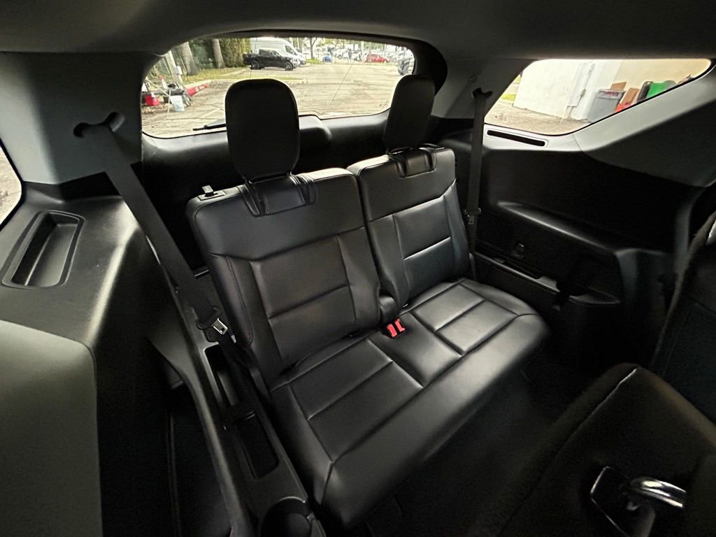 Certified 2022 Ford Explorer XLT w/ Equipment Group 202A RWD image 30