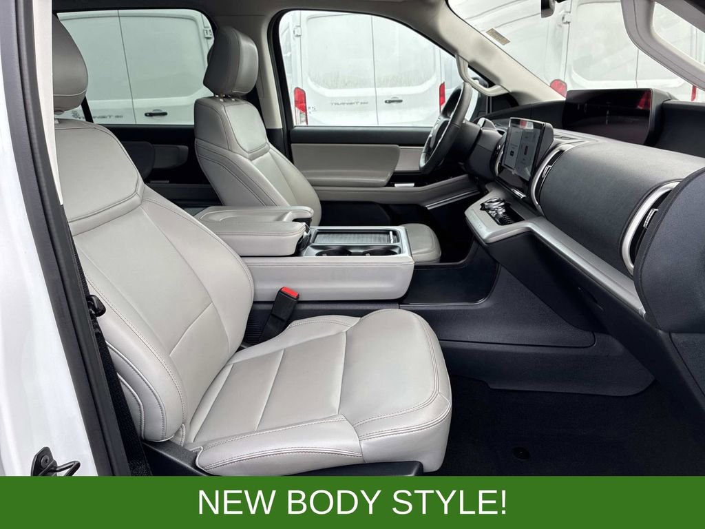 Certified 2025 Ford Expedition Active image 9