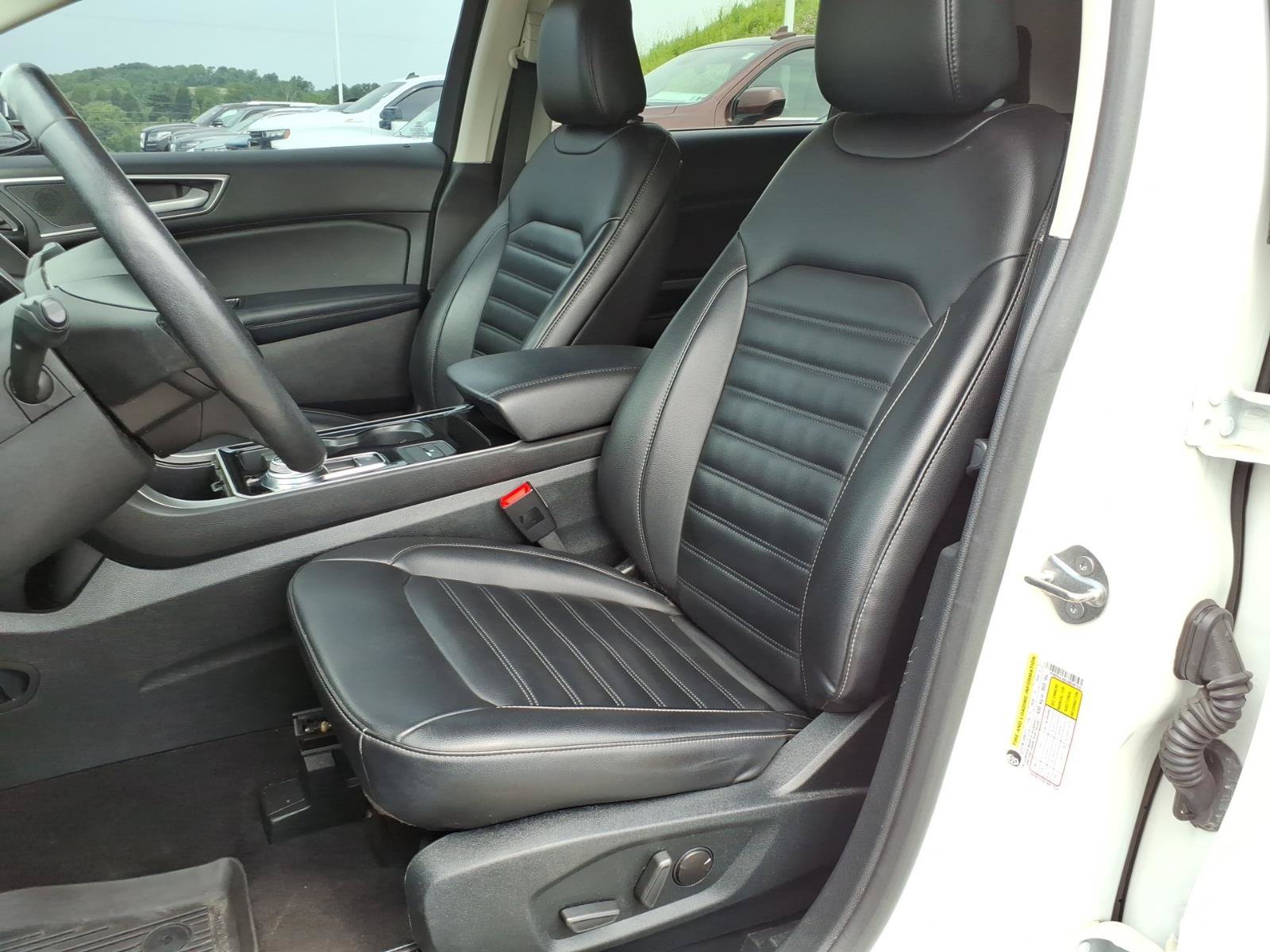 Certified 2020 Ford Edge SEL w/ Convenience Package AWD/4WD image 8