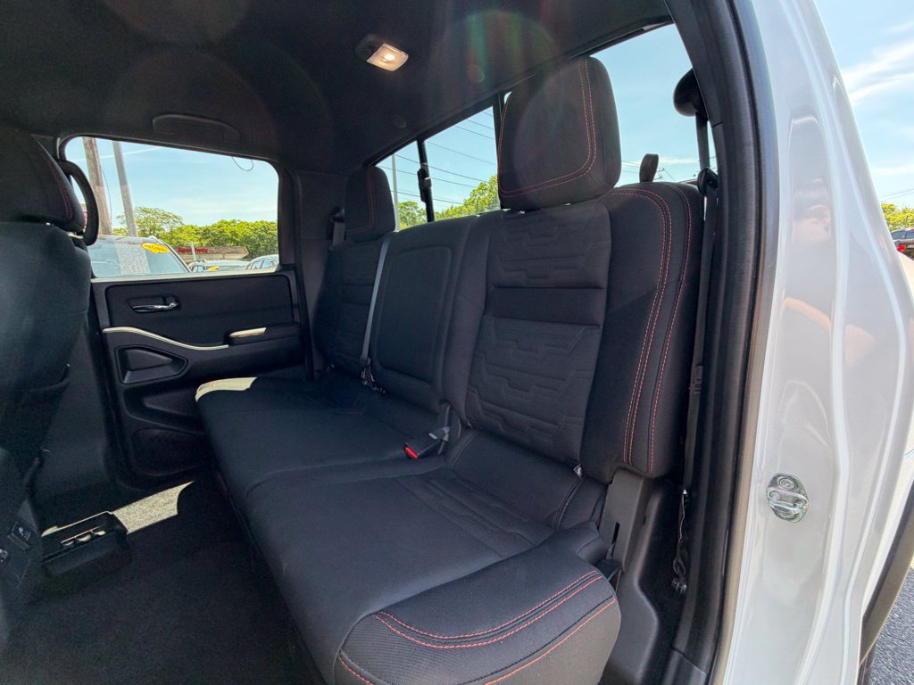 Used 2023 Nissan Frontier PRO-4X w/ Pro Convenience Package AWD/4WD image 10