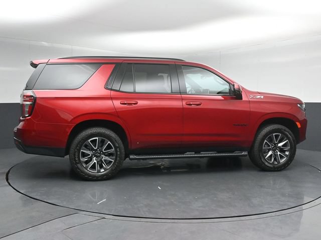 Used 2024 Chevrolet Tahoe Z71 w/ Luxury Package AWD/4WD image 8