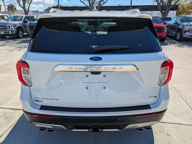 Certified 2020 Ford Explorer Platinum w/ Premium Technology Package image 3