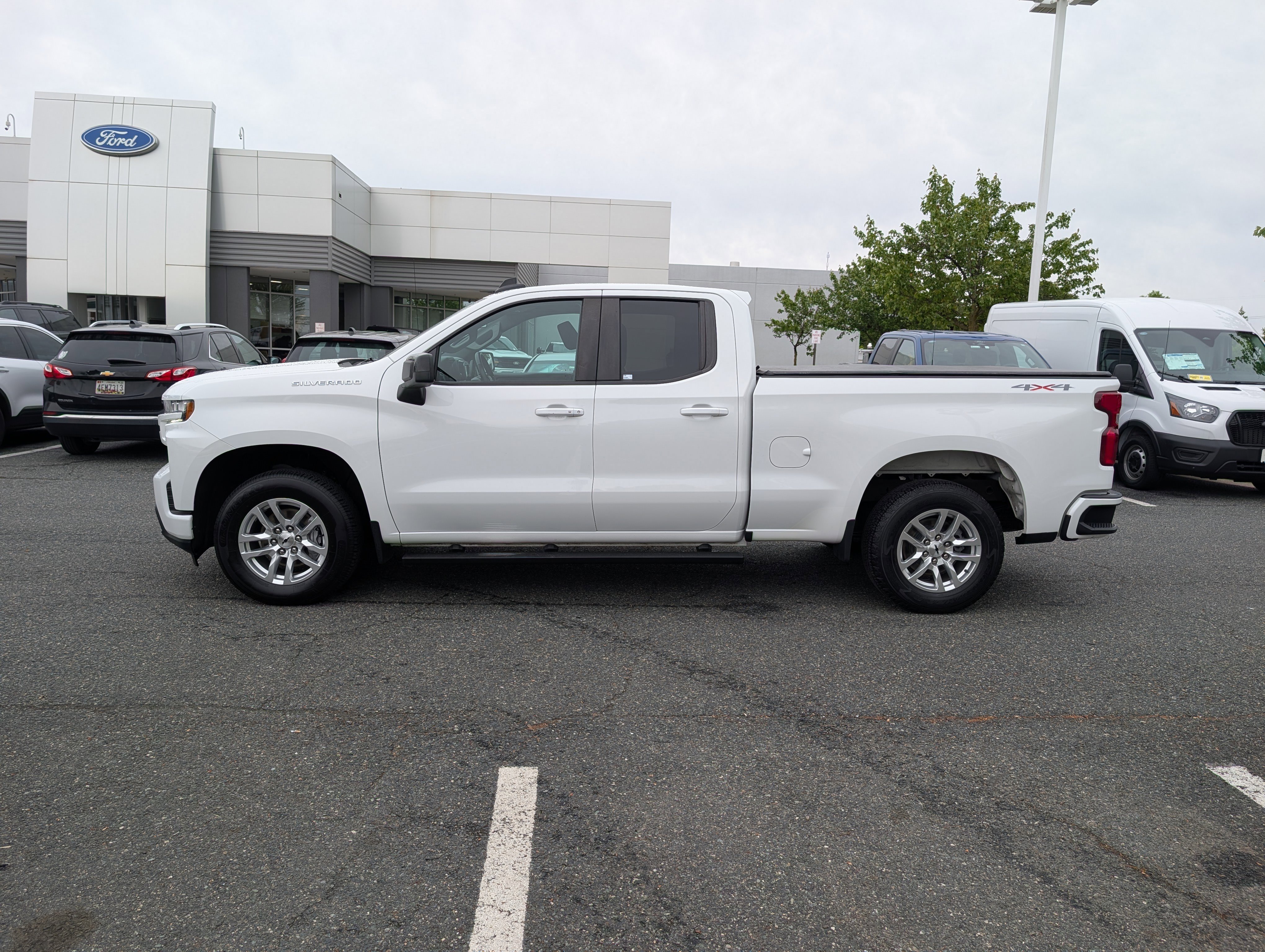 Used 2022 Chevrolet Silverado 1500 RST AWD/4WD image 6