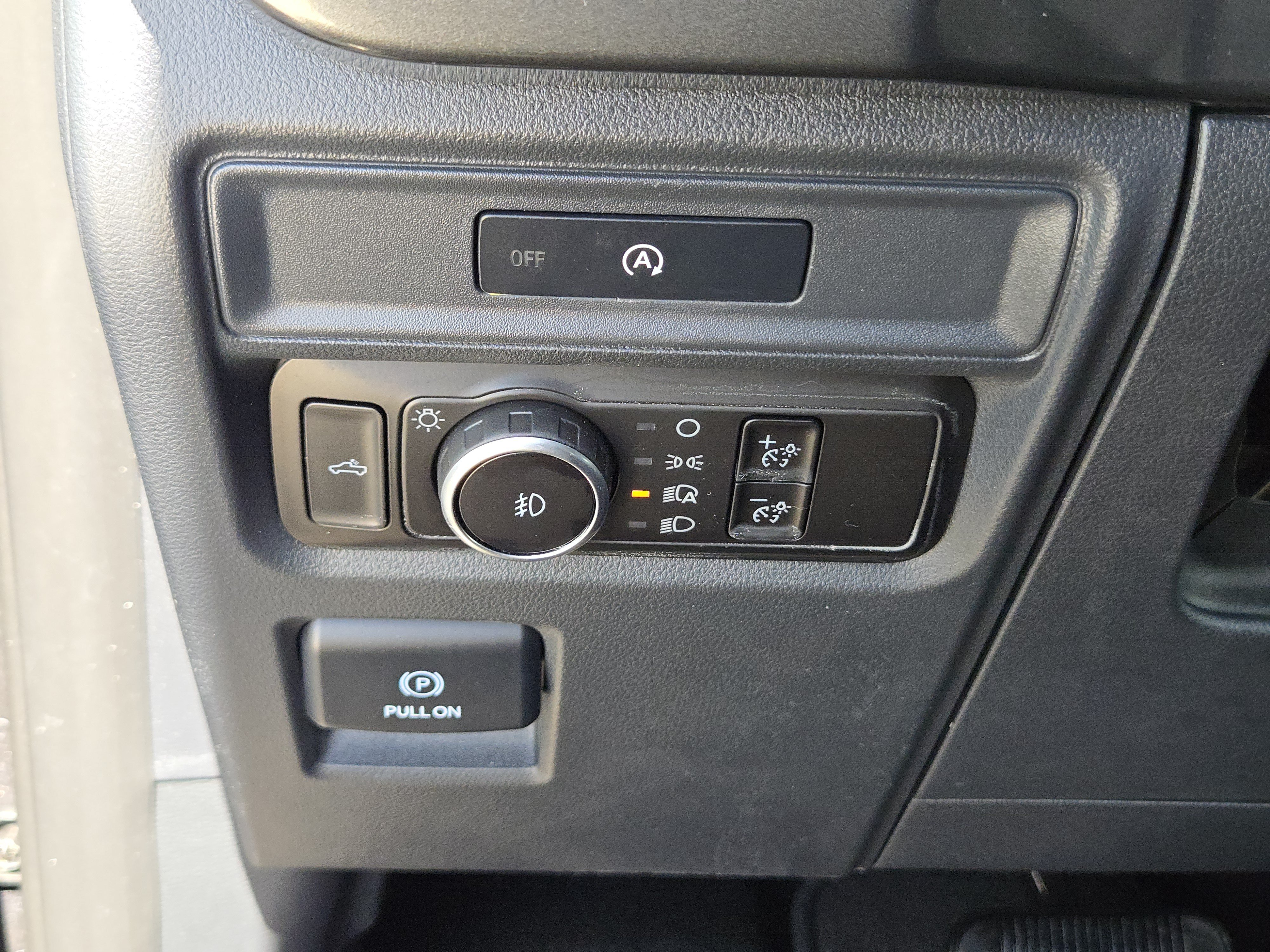 Certified 2025 Ford F150 STX w/ Equipment Group 200A RWD image 21