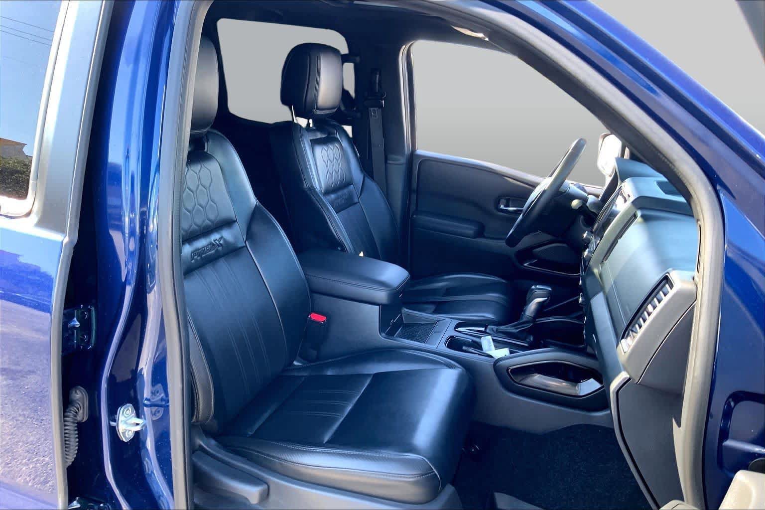 Used 2022 Nissan Frontier Pro-X w/ Pro-X Premium Package RWD image 9