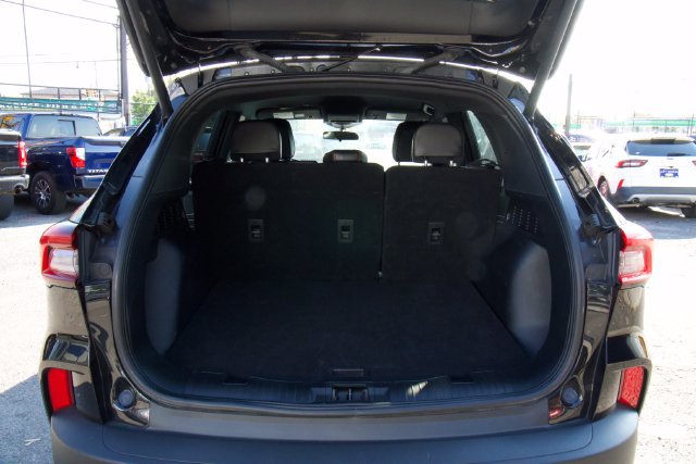 Certified 2025 Ford Escape ST-Line Select AWD/4WD image 31