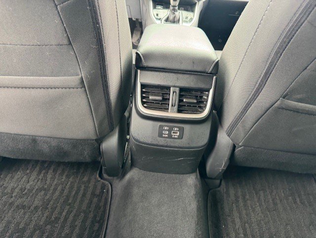 Used 2025 Subaru Outback Premium image 27