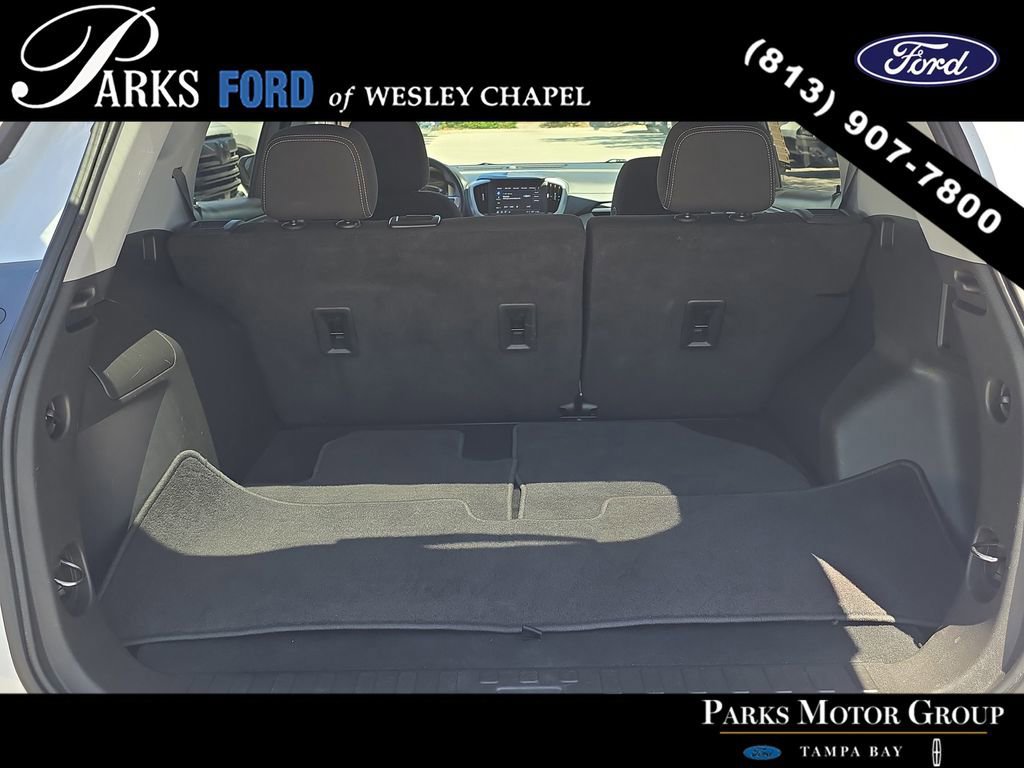 Used 2022 GMC Terrain SLE w/ Driver Convenience Package FWD image 8