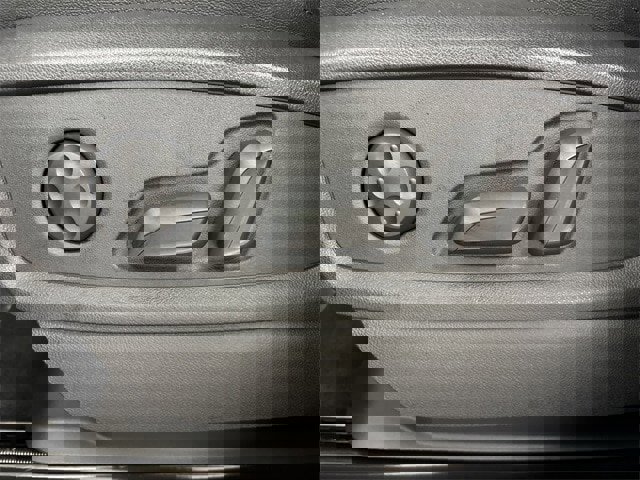 Used 2024 Audi Q5 e Premium w/ Convenience Package image 4