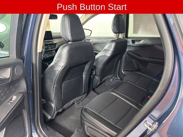 Certified 2020 Ford Escape Titanium w/ Titanium Premium Package 2.0 AWD/4WD image 11