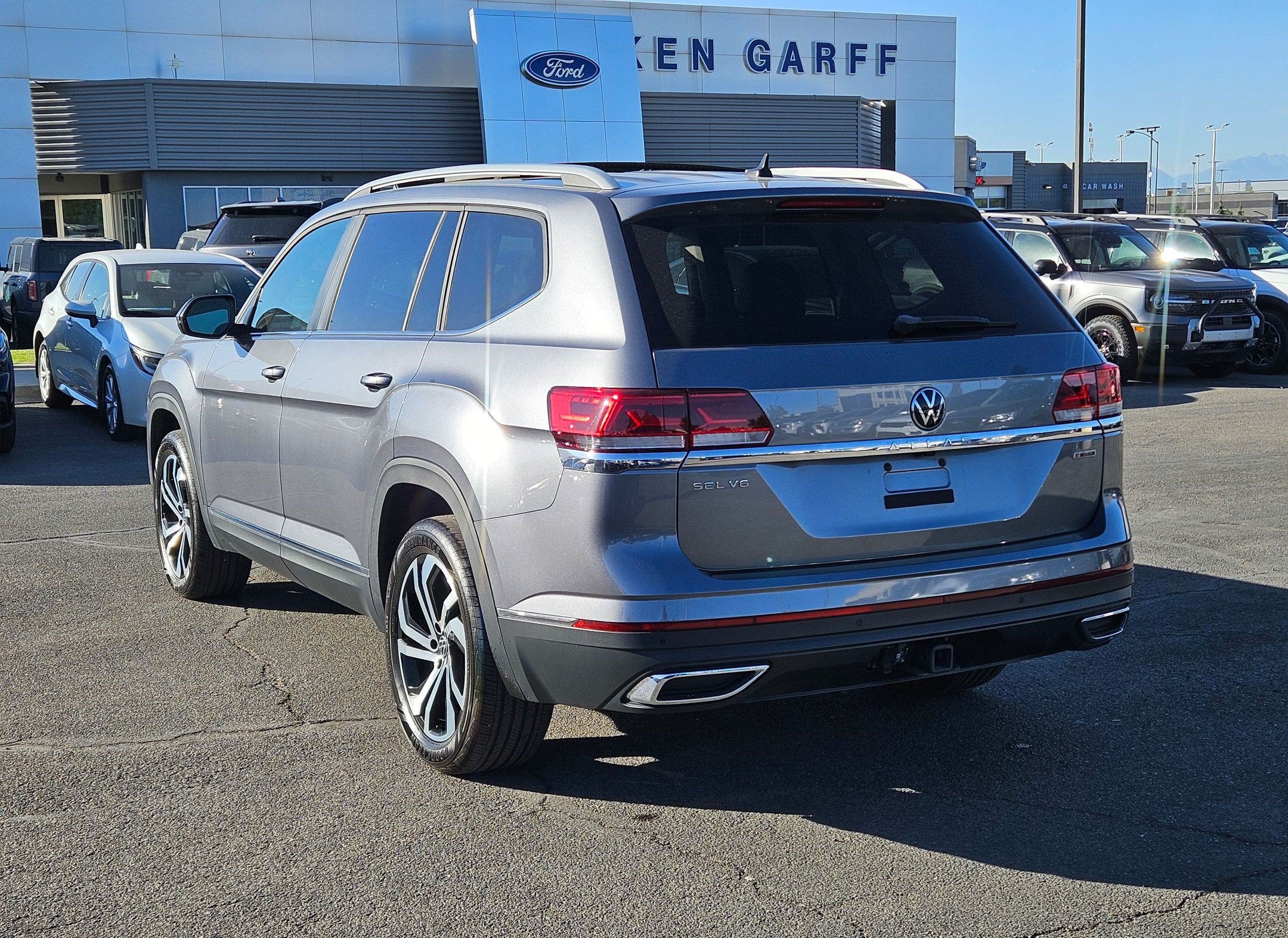 Used 2022 Volkswagen Atlas SEL AWD/4WD image 8