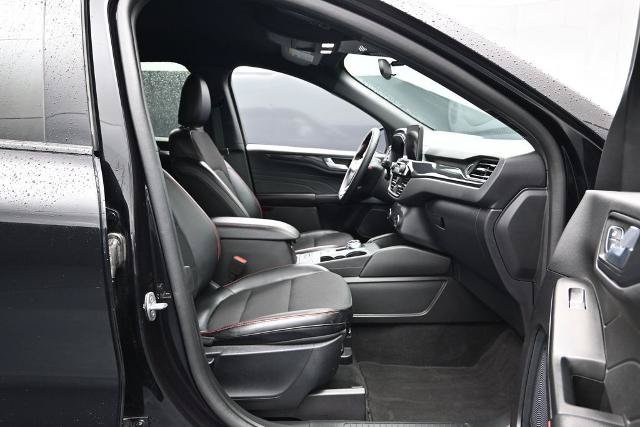 Certified 2025 Ford Escape ST-Line FWD image 17