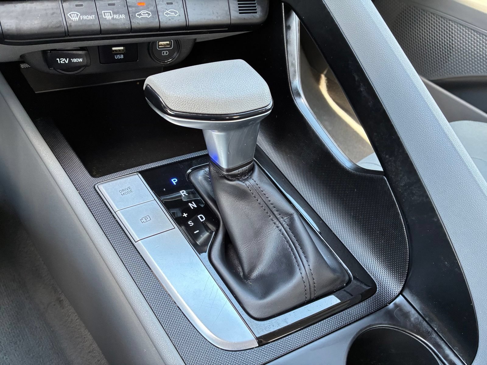 Used 2022 Hyundai Elantra SEL w/ Cargo Package FWD image 25