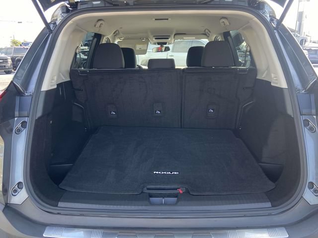 Used 2023 Nissan Rogue SV FWD image 10