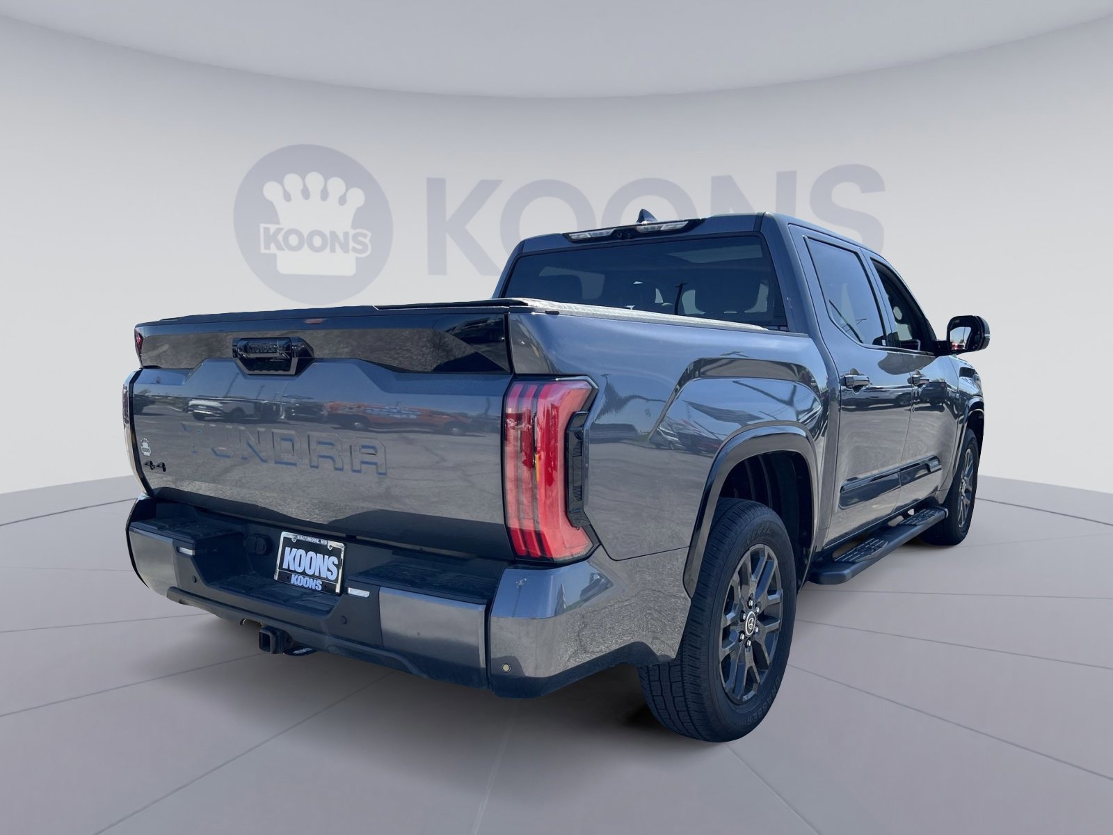 Used 2023 Toyota Tundra Platinum AWD/4WD image 8