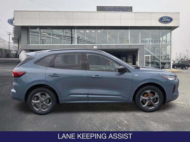 Certified 2023 Ford Escape ST-Line w/ Tech Pack #1 AWD/4WD image 9