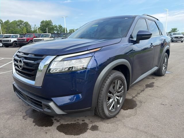 Used 2022 Nissan Pathfinder SV FWD video 2