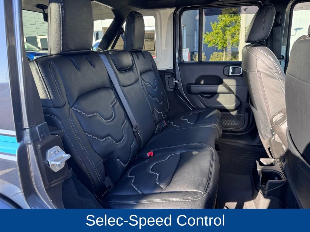 Used 2022 Jeep Wrangler Unlimited Sahara w/ Cold Weather Group image 21