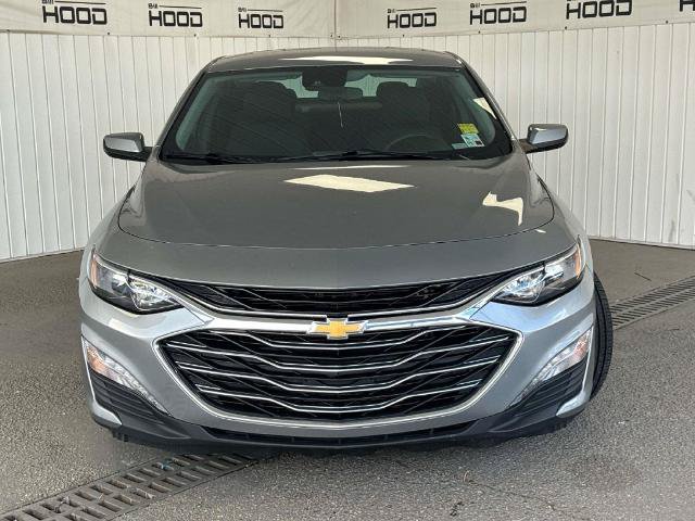 Used 2024 Chevrolet Malibu LT FWD image 2