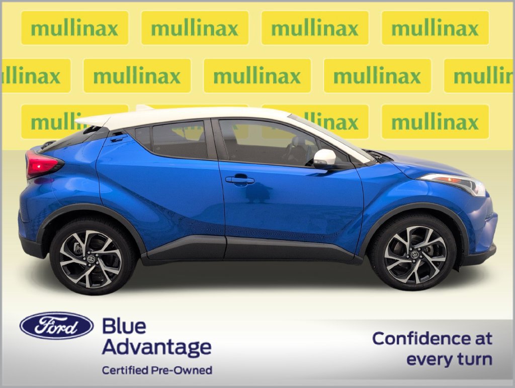 Used 2019 Toyota C-HR XLE FWD image 2