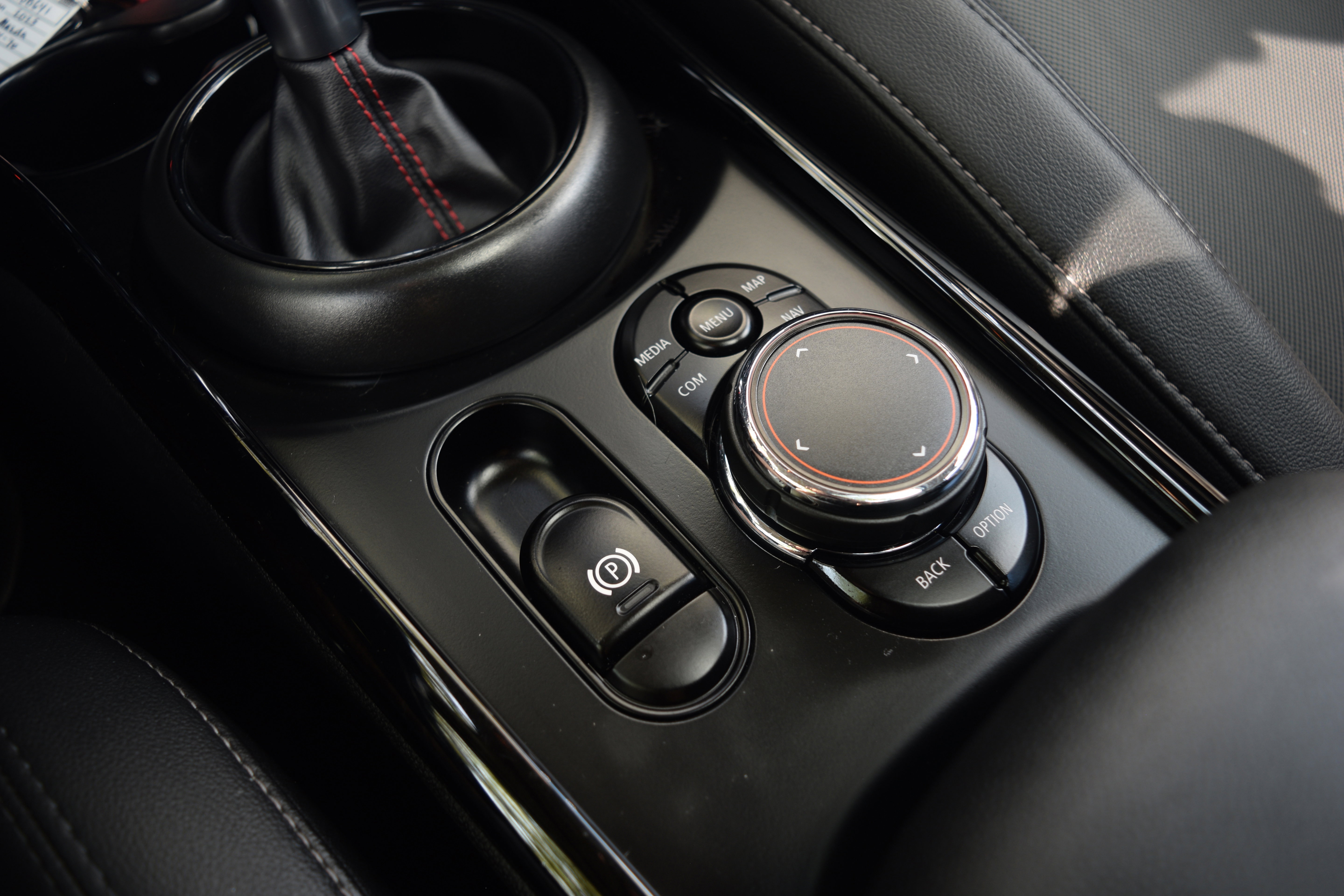 Used 2019 MINI Cooper Clubman S image 13