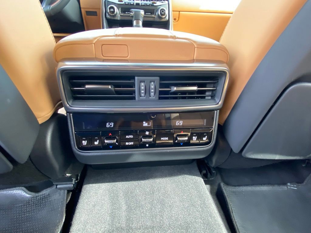 Used 2025 Lexus LX 600 4WD w/ Accessory Package (2T) image 25