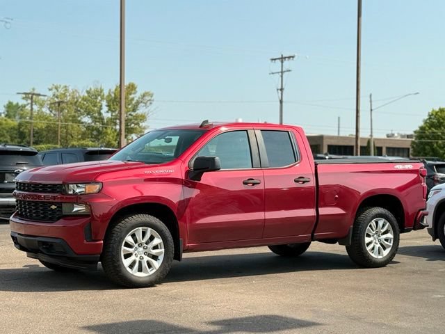 Used 2020 Chevrolet Silverado 1500 Custom w/ Custom Value Package AWD/4WD image 35