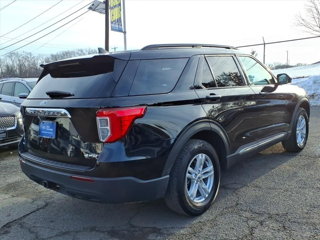Certified 2022 Ford Explorer XLT w/ Class IV Trailer Tow Package image 6