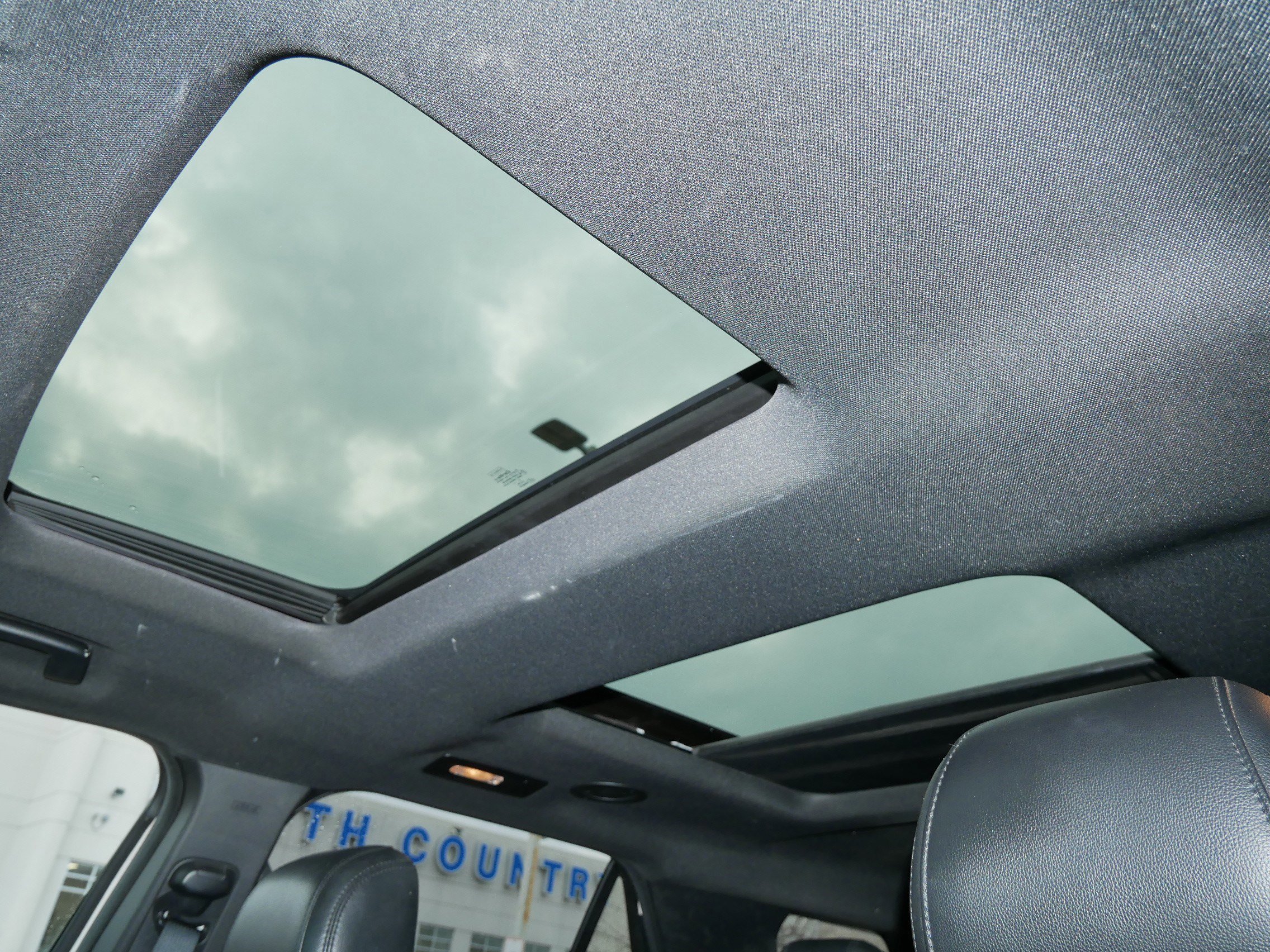 Certified 2017 Ford Explorer XLT w/ Equipment Group 202A image 35