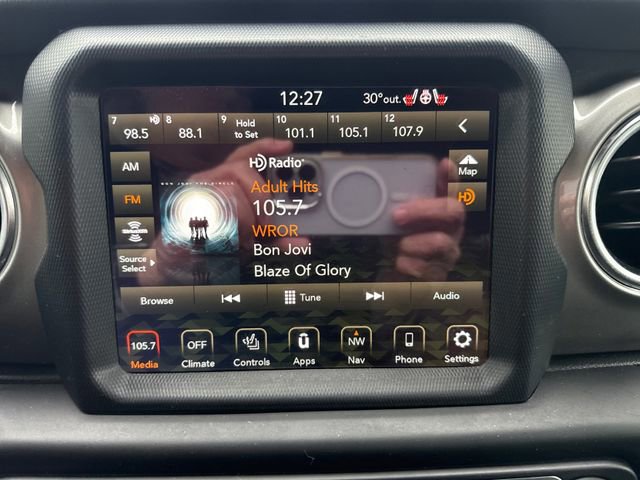 Used 2020 Jeep Wrangler Unlimited Sahara image 17