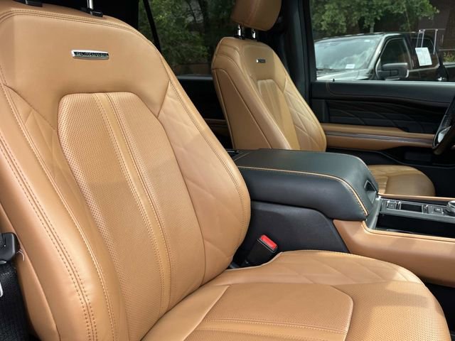 Certified 2022 Ford Expedition Max Platinum RWD image 32