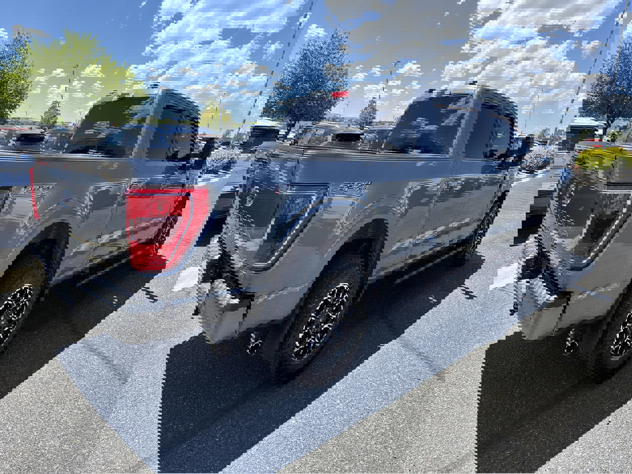 Certified 2022 Ford F150 XLT w/ Equipment Group 302A High image 4