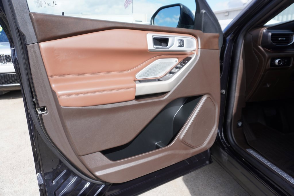 Certified 2023 Ford Explorer King Ranch w/ Technology Package image 5