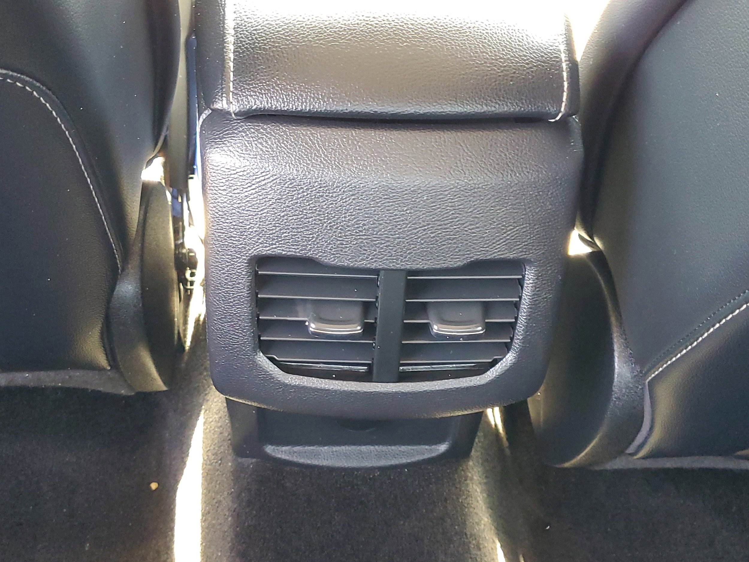 Certified 2017 Ford Fusion SE w/ Fusion SE Technology Package FWD image 13