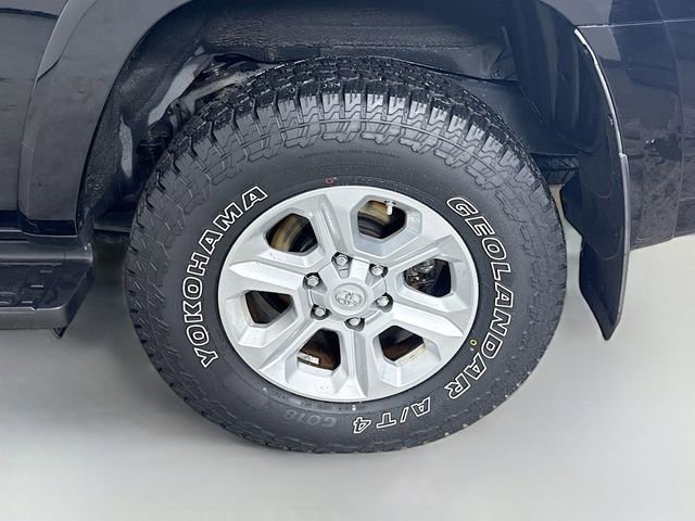 Used 2017 Toyota 4Runner SR5 image 29