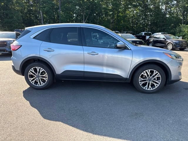 Certified 2022 Ford Escape SEL w/ Technology Package AWD/4WD image 6