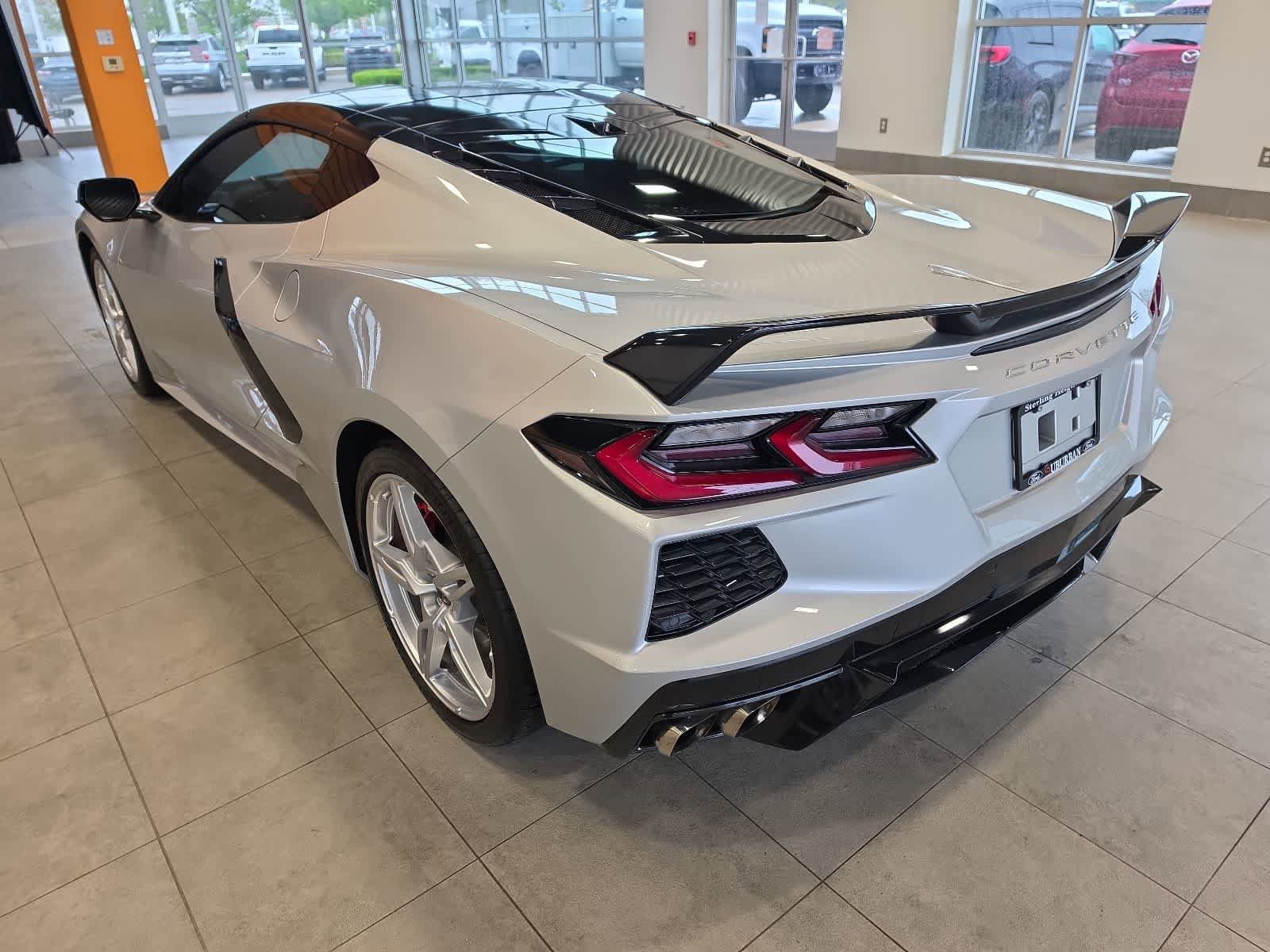 Used 2020 Chevrolet Corvette Stingray Preferred Cpe w/ 2LT Preferred Equipment Group RWD image 11
