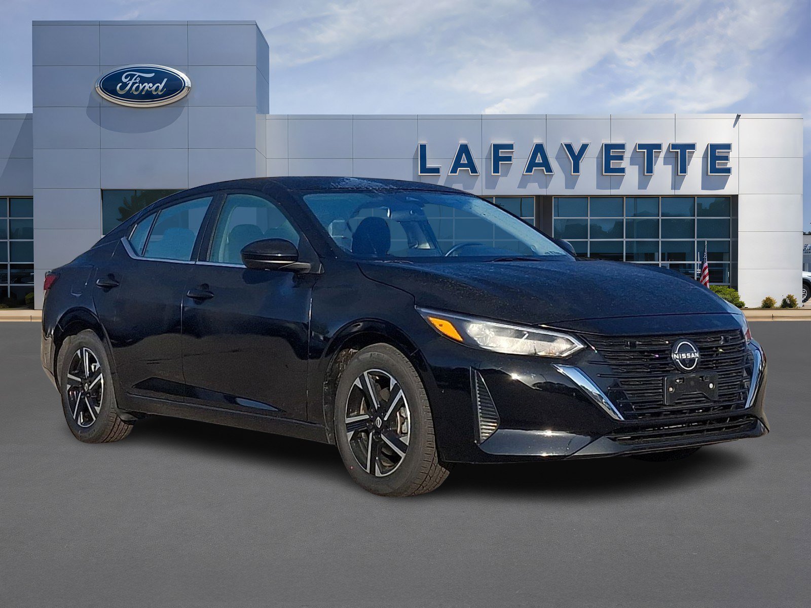 Used 2024 Nissan Sentra SV image 1