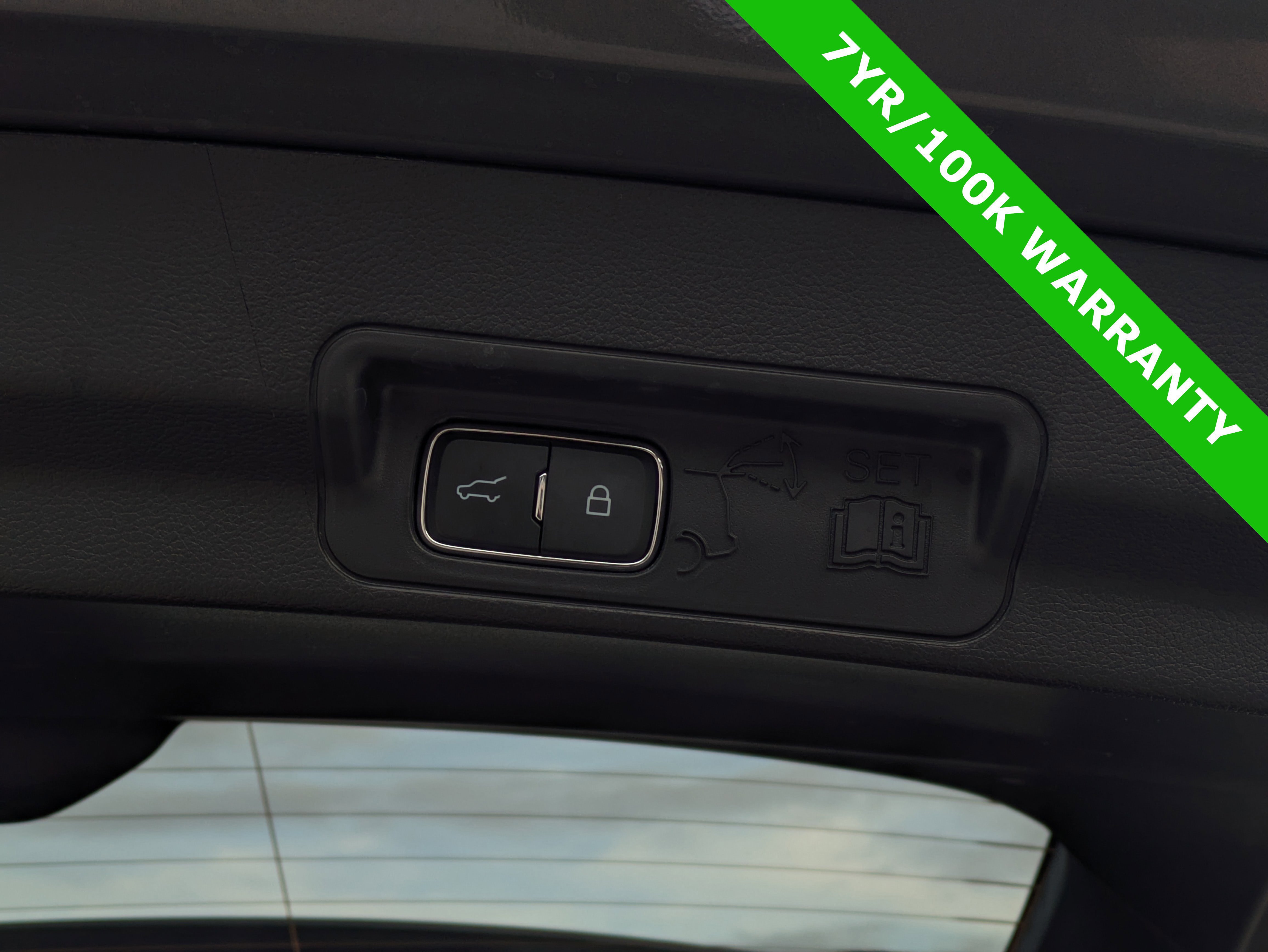 Certified 2025 Ford Explorer ST-Line w/ ST-Line Street Pack image 14