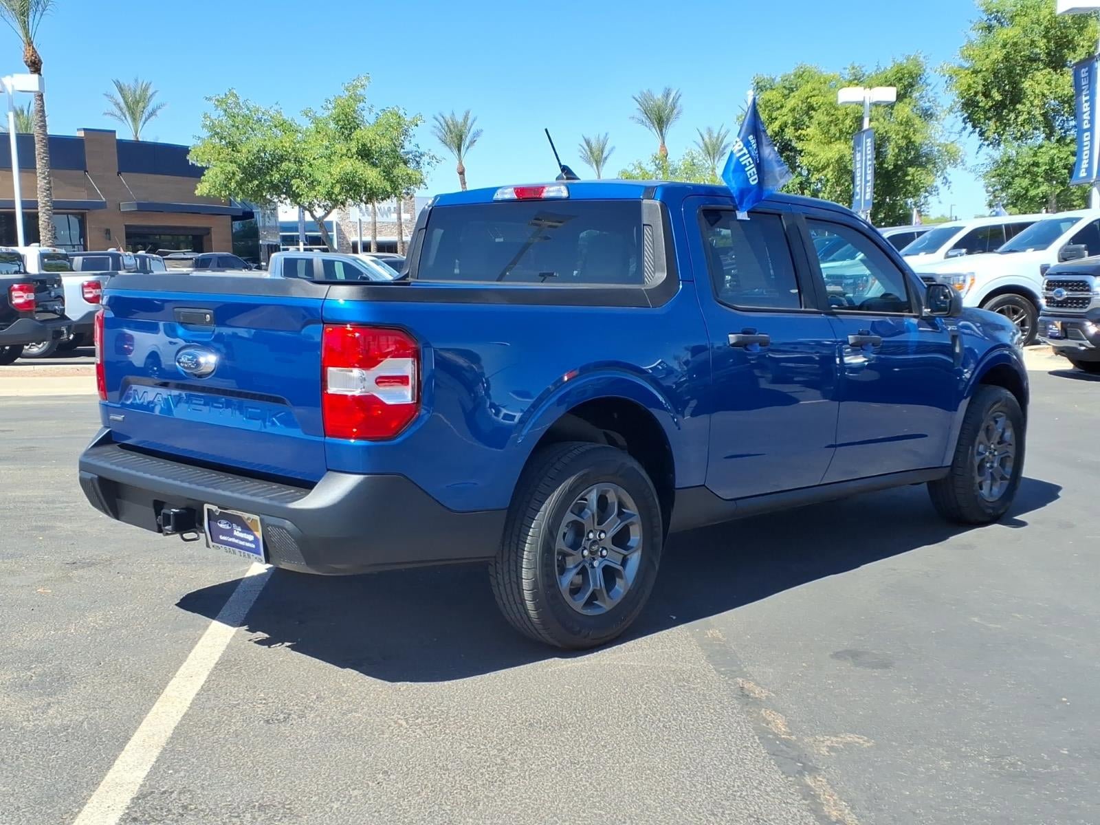Certified 2024 Ford Maverick XLT FWD image 4